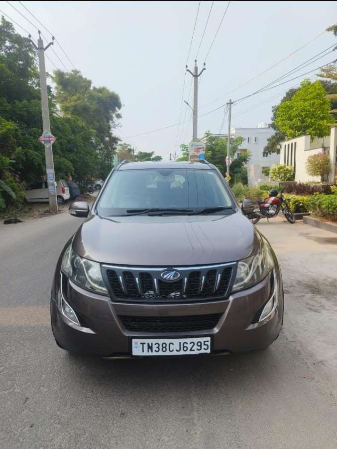 Mahindra XUV500 W10 AT 1.99 mHawk